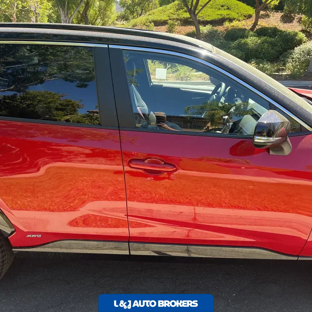 2025 Toyota RAV4 Plug-in Hybrid XSE