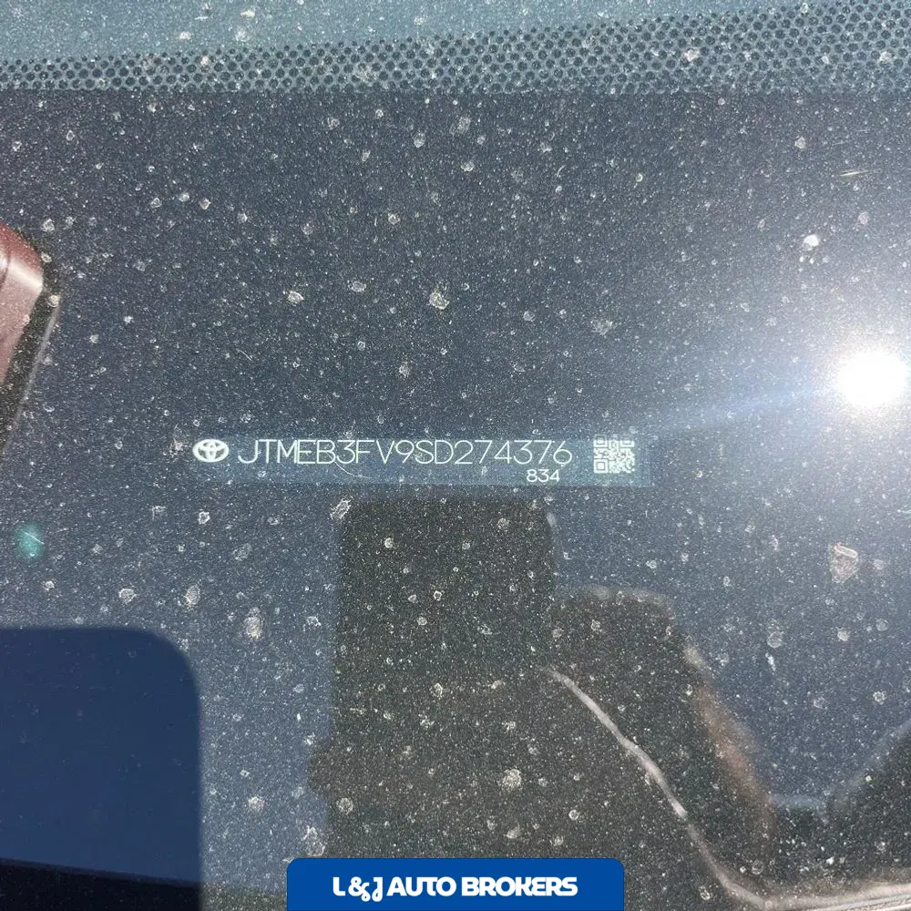 2025 Toyota RAV4 Plug-in Hybrid XSE