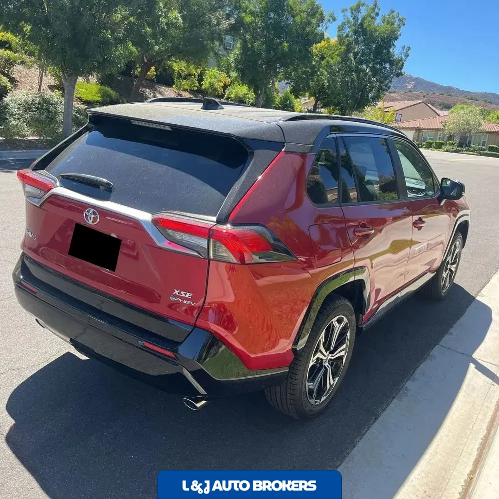 2025 Toyota RAV4 Plug-in Hybrid XSE