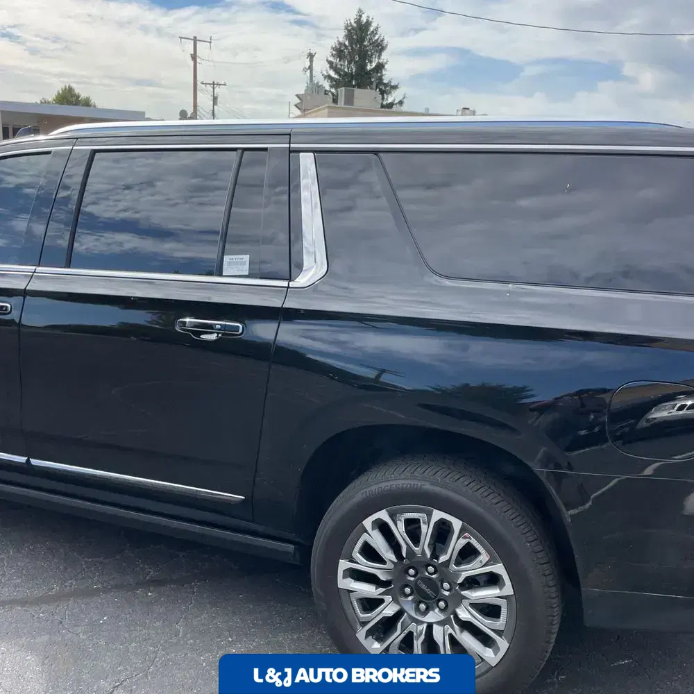 2024 GMC Yukon XL Denali Ultimate