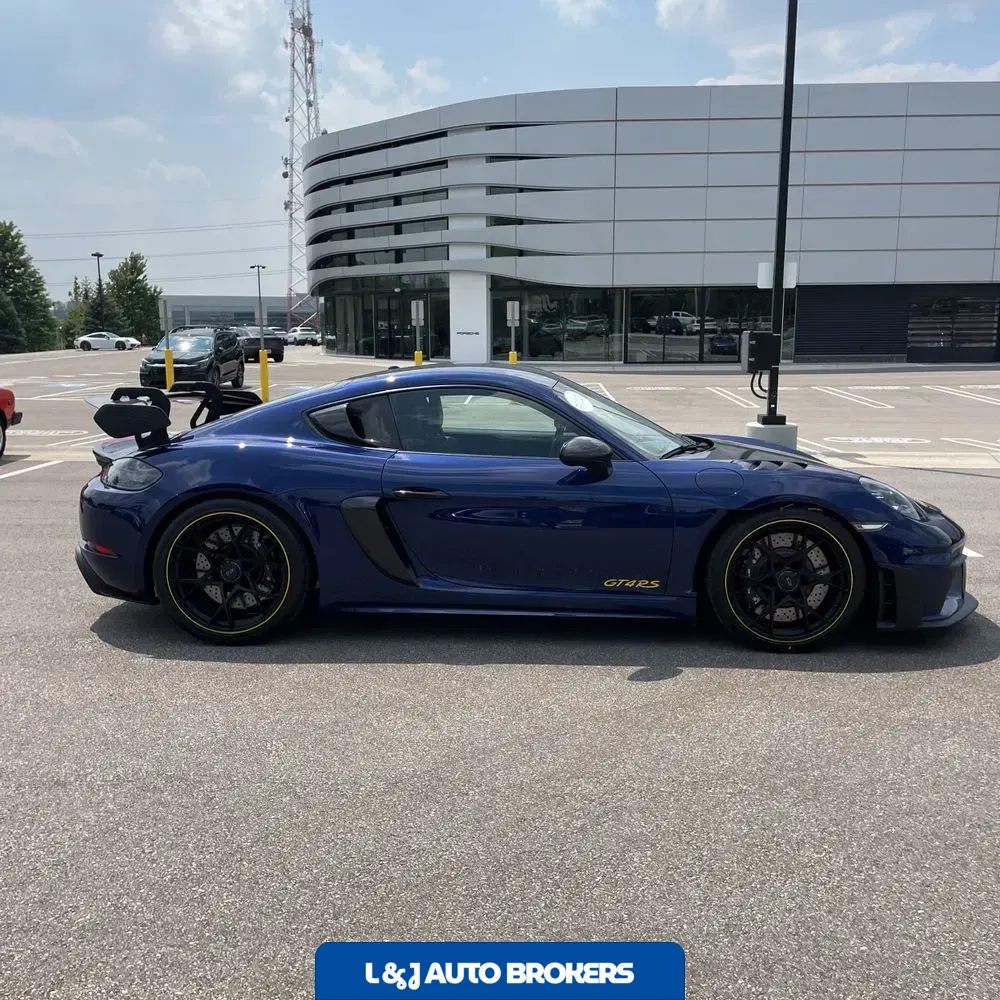 2024 Porsche 718 Cayman GT4 RS