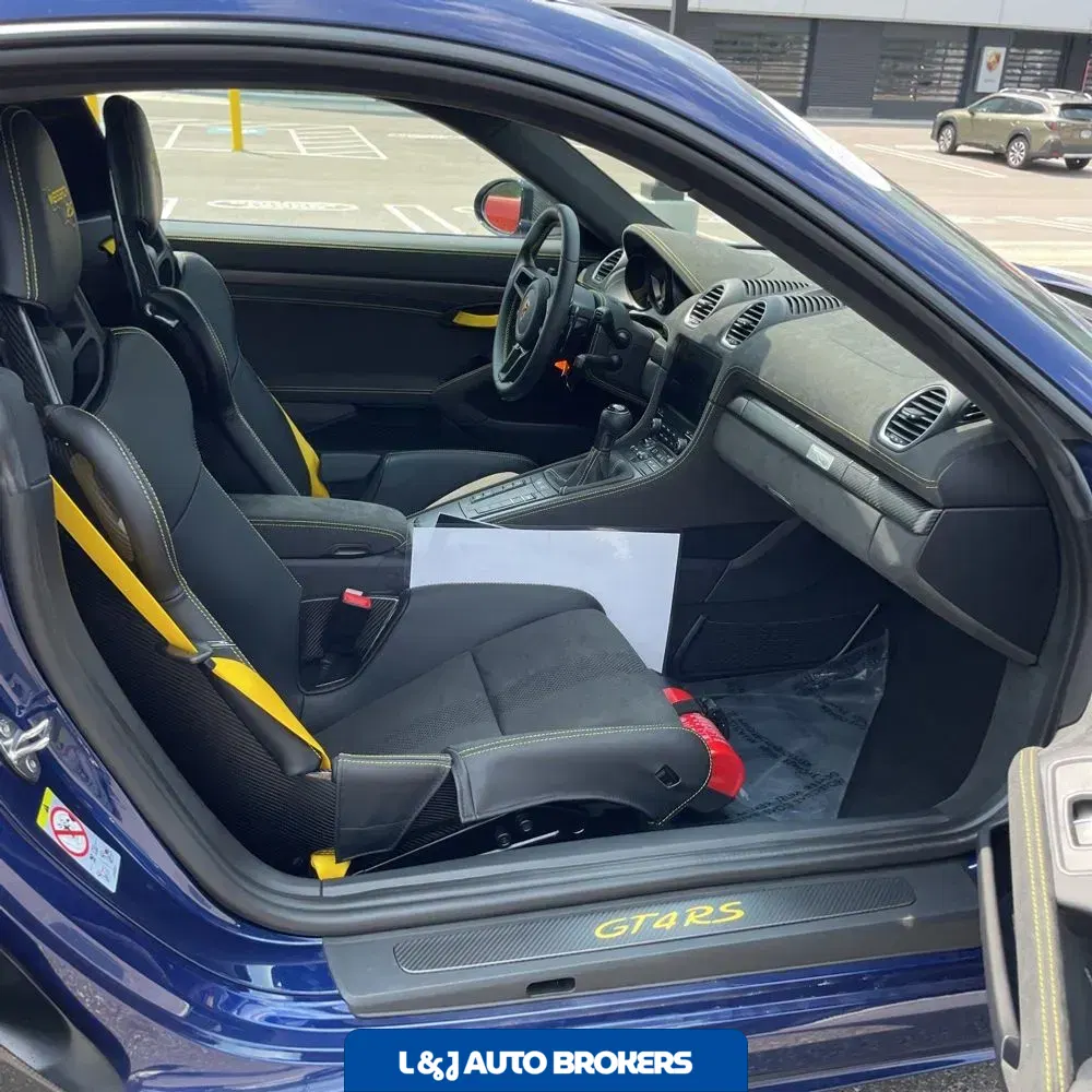 2024 Porsche 718 Cayman GT4 RS