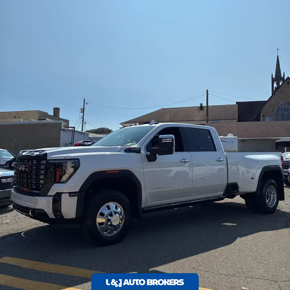 2025 GMC Sierra 3500HD Denali Ultimate