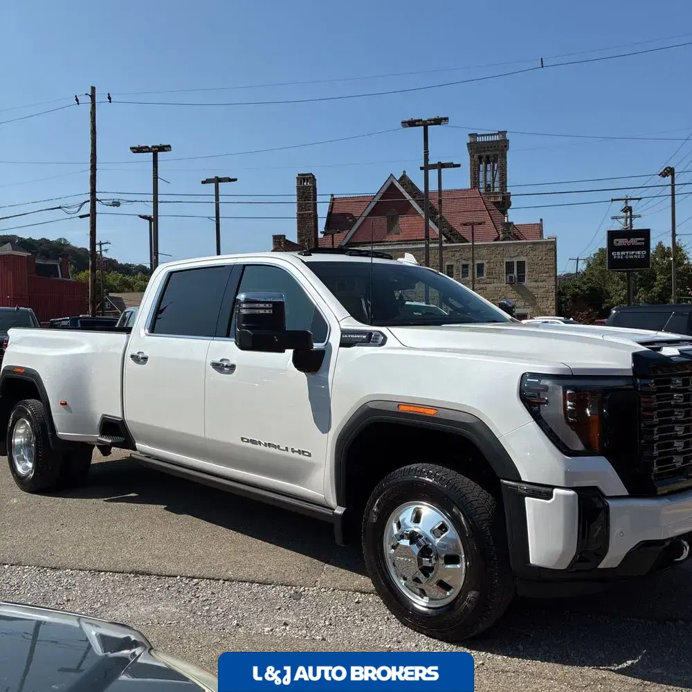 2025 GMC Sierra 3500HD Denali Ultimate