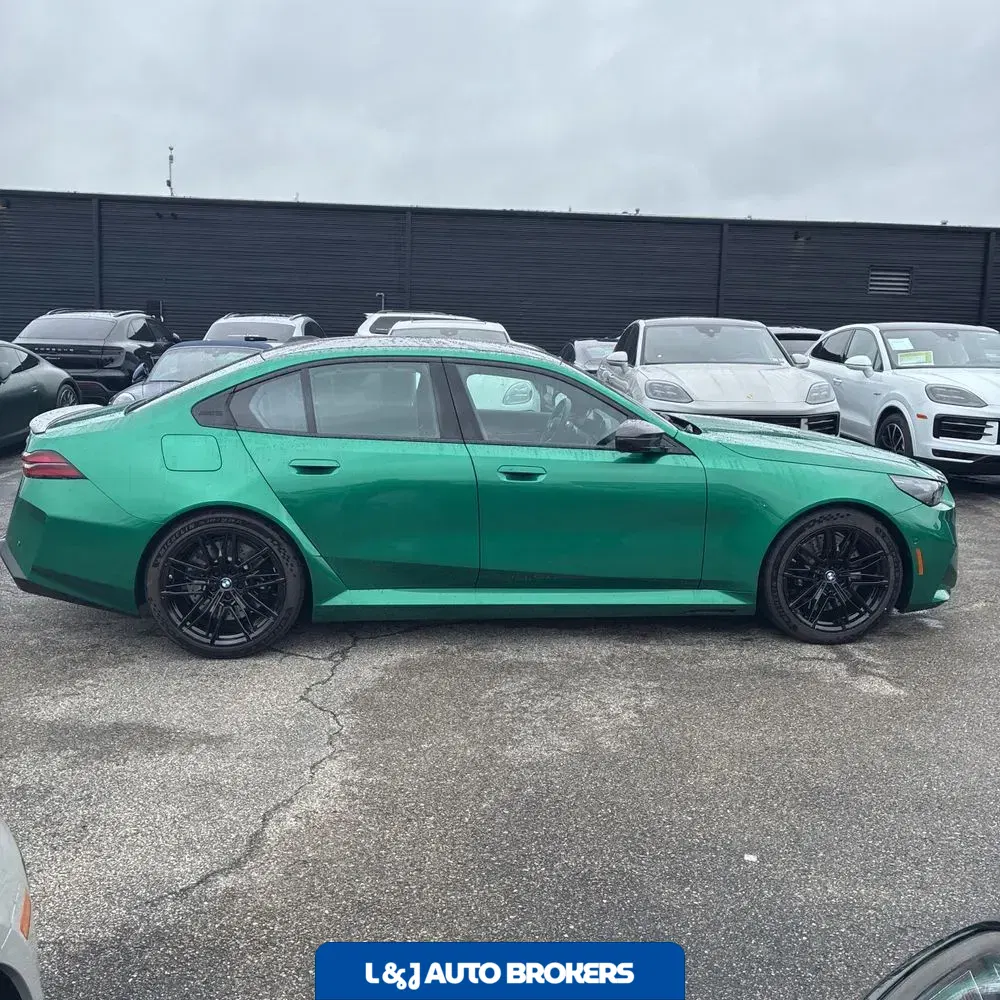 2025 BMW M5 Base