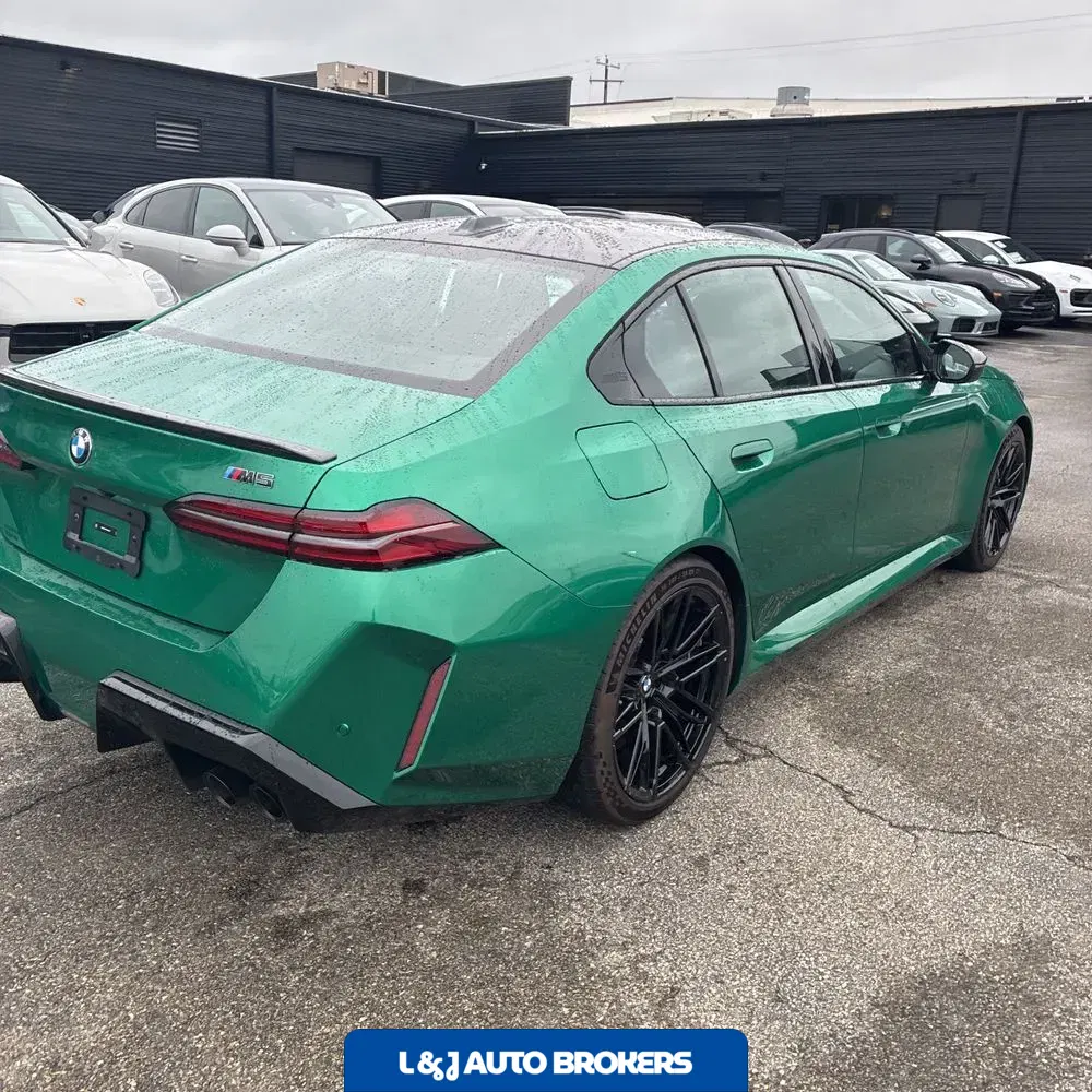 2025 BMW M5 Base