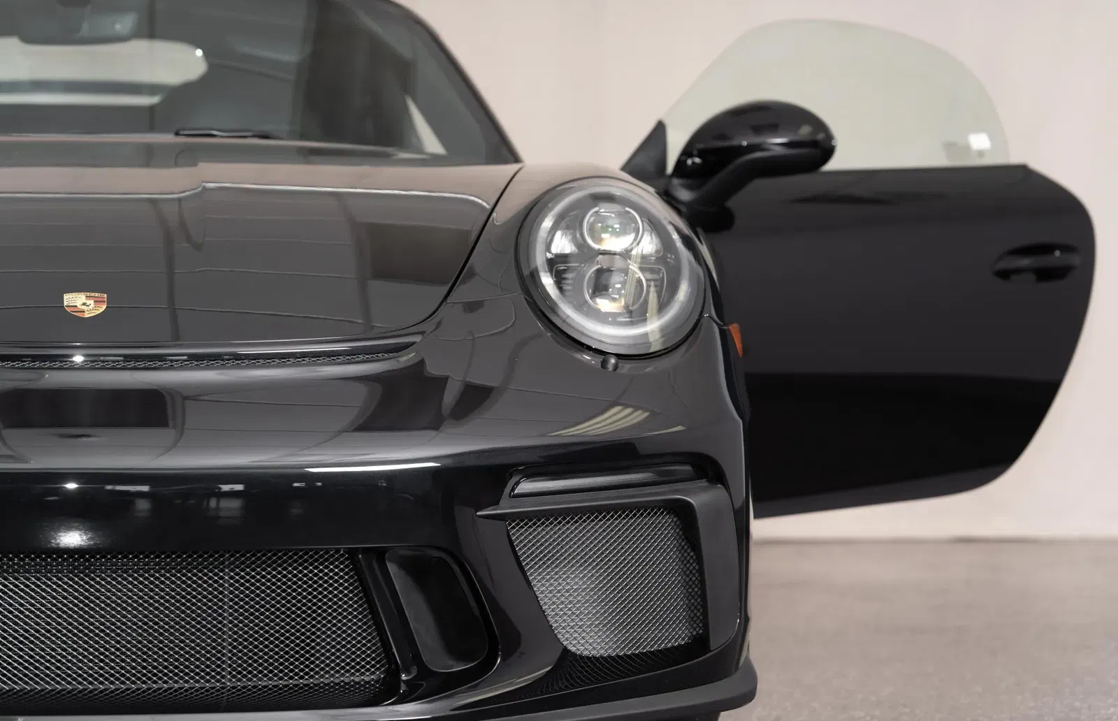 25-Mile 2019 Porsche 911 Speedster