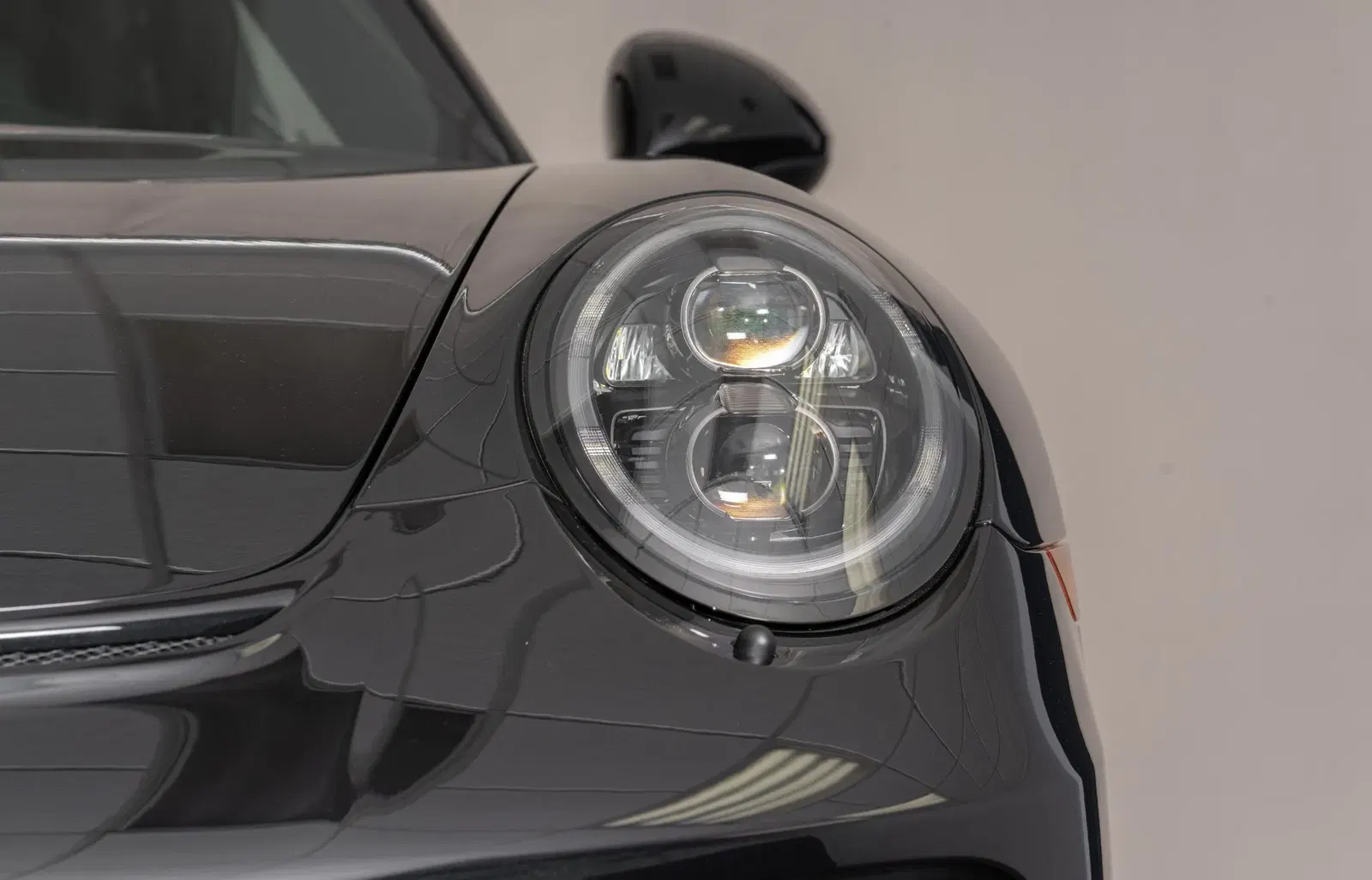 25-Mile 2019 Porsche 911 Speedster