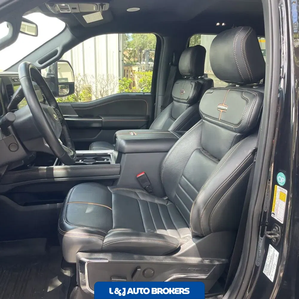 2023 Ford F-350 Super Duty Platinum
