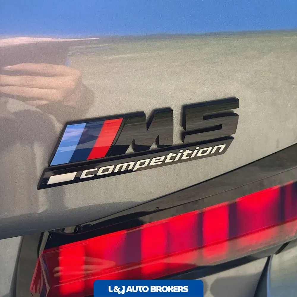 2023 BMW M5