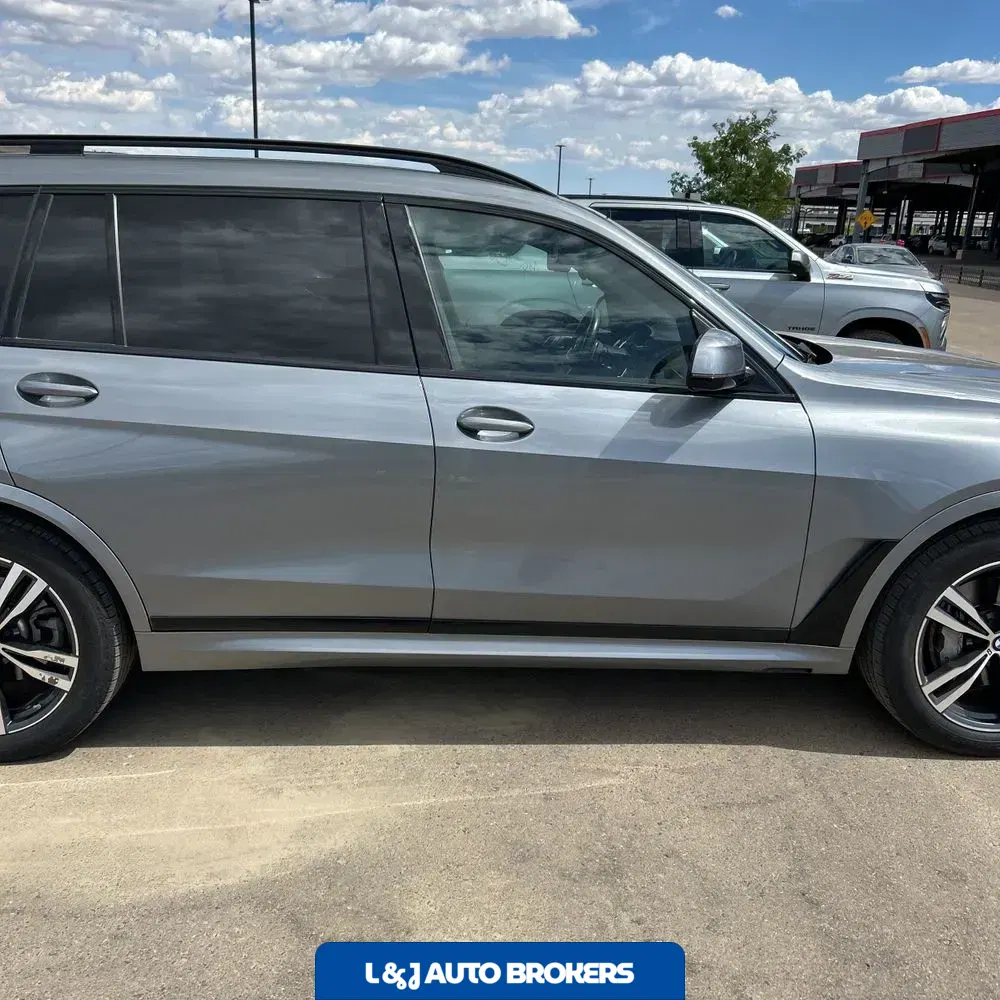 2025 BMW X7 XDrive40i