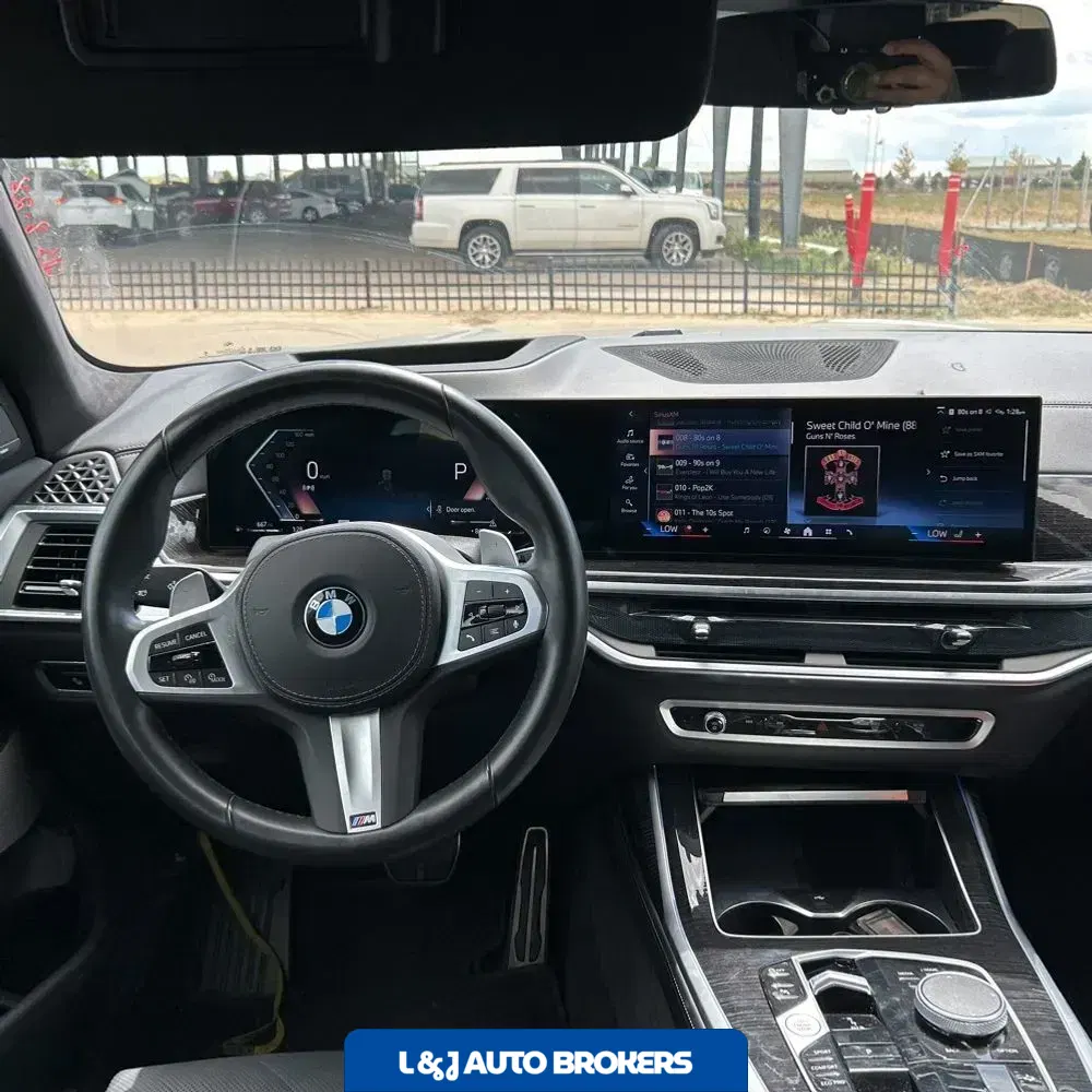 2025 BMW X7 XDrive40i