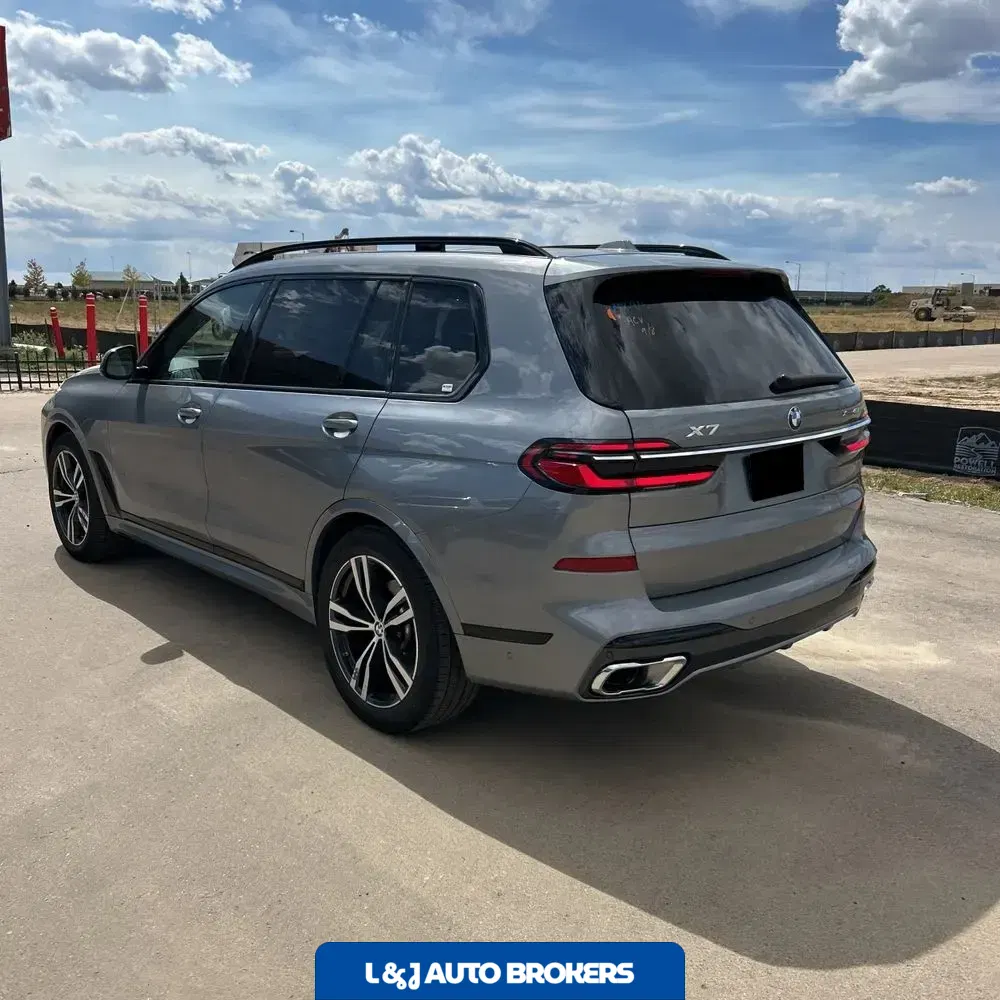 2025 BMW X7 XDrive40i