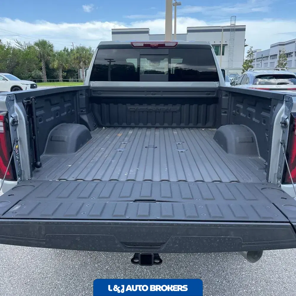 2024 GMC Sierra 3500HD Denali Ultimate