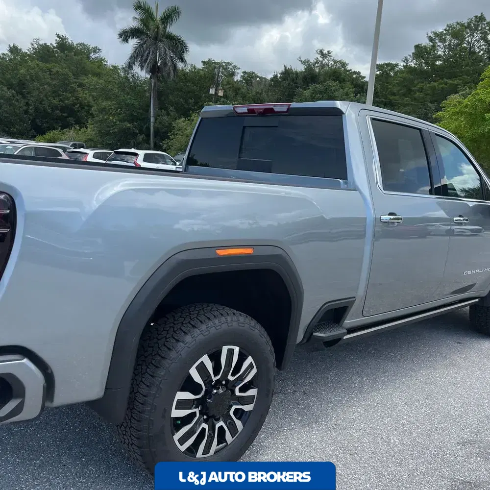 2024 GMC Sierra 3500HD Denali Ultimate