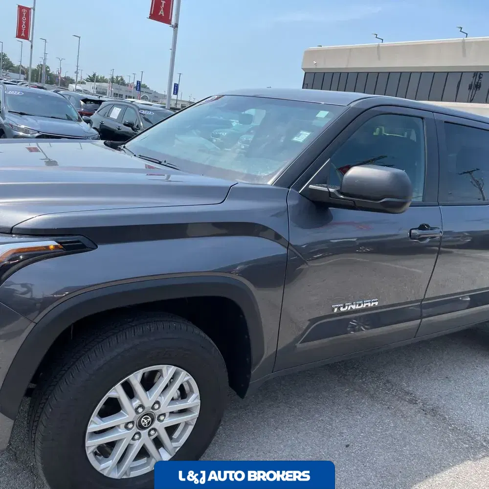 2025 Toyota Tundra SR5