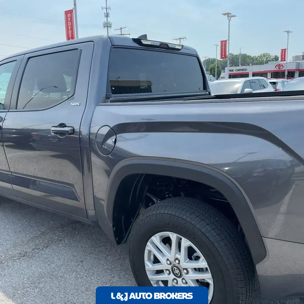 2025 Toyota Tundra SR5