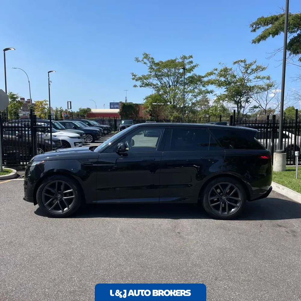 2024 Land Rover Range Rover Sport P400 Dynamic SE