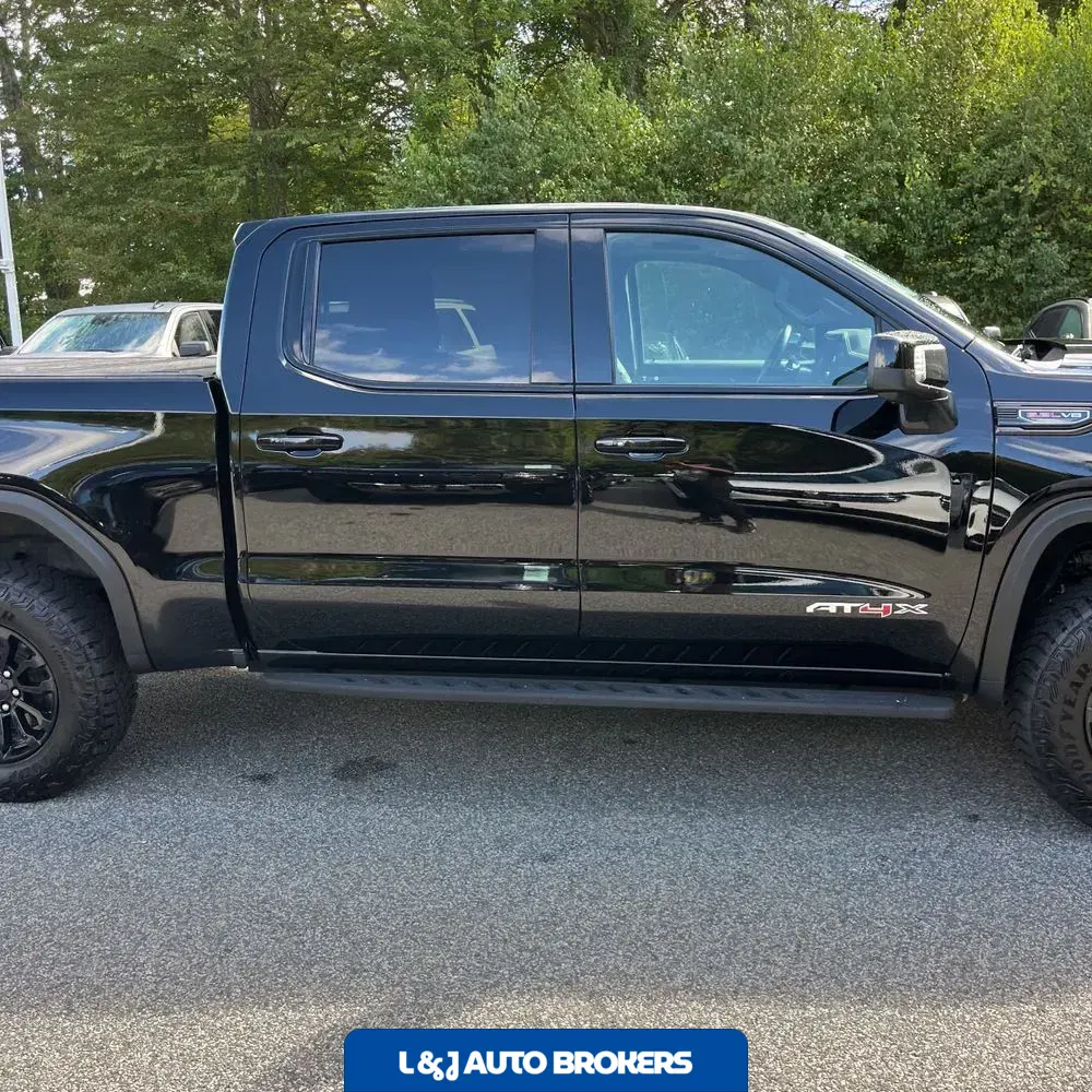 2023 GMC Sierra 1500 AT4X