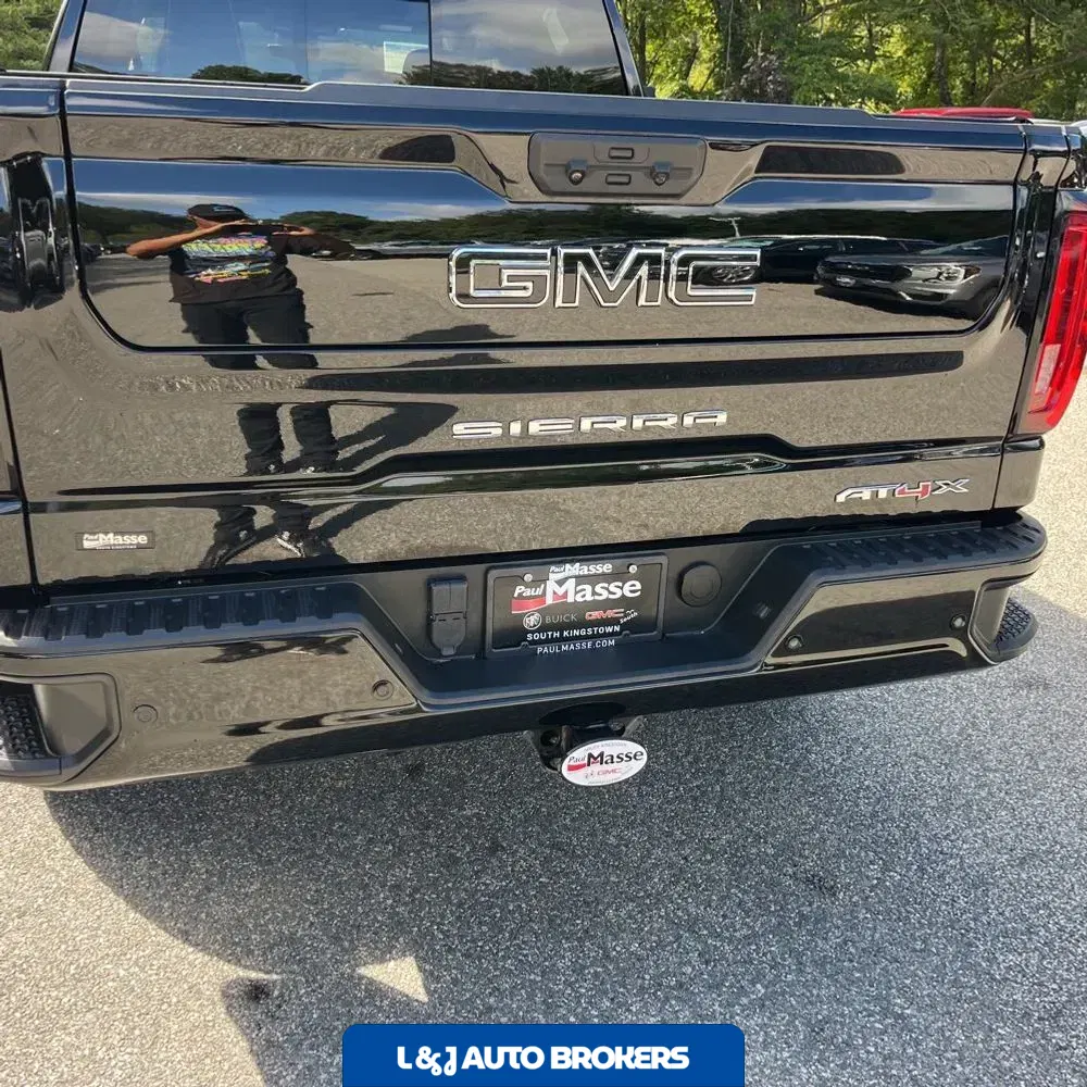 2023 GMC Sierra 1500 AT4X