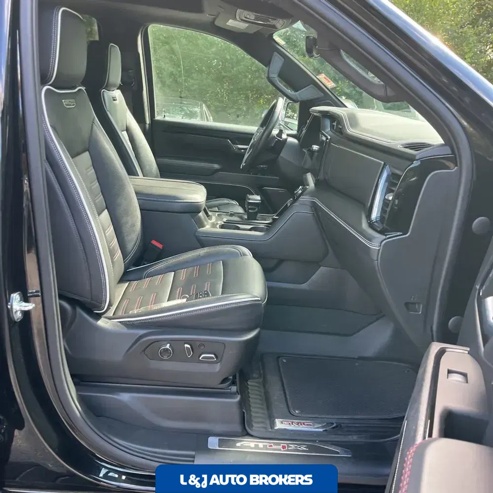 2023 GMC Sierra 1500 AT4X