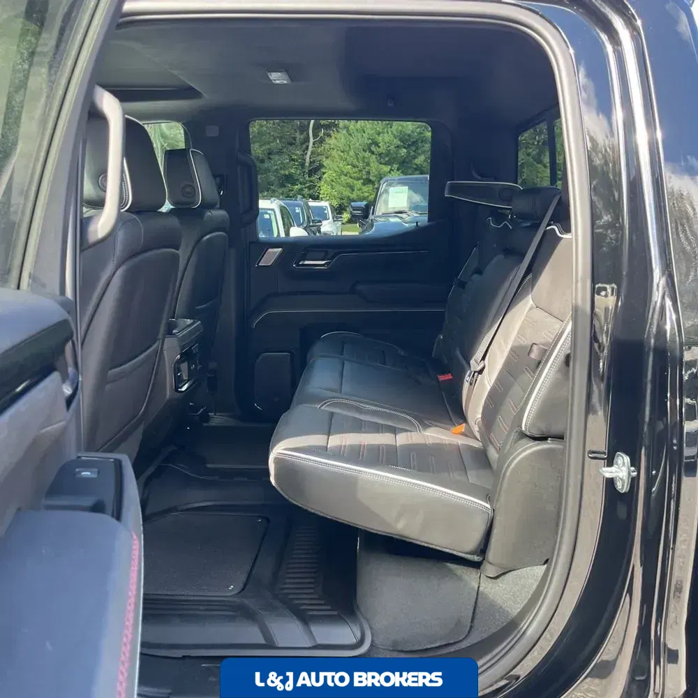2023 GMC Sierra 1500 AT4X