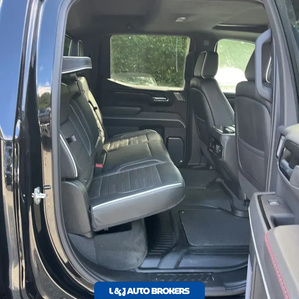 2023 GMC Sierra 1500 AT4X