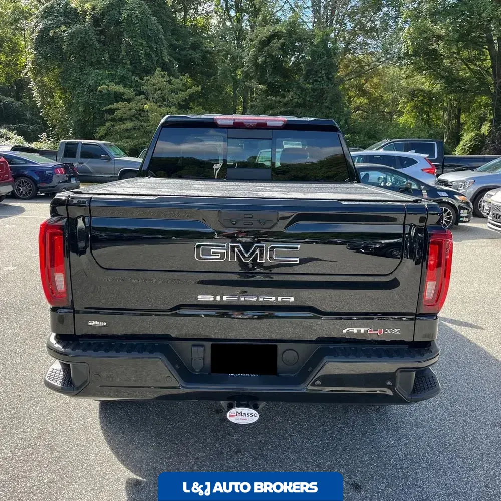 2023 GMC Sierra 1500 AT4X