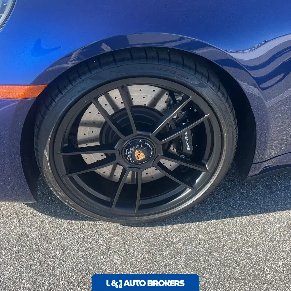 2024 Porsche 911 Carrera GTS