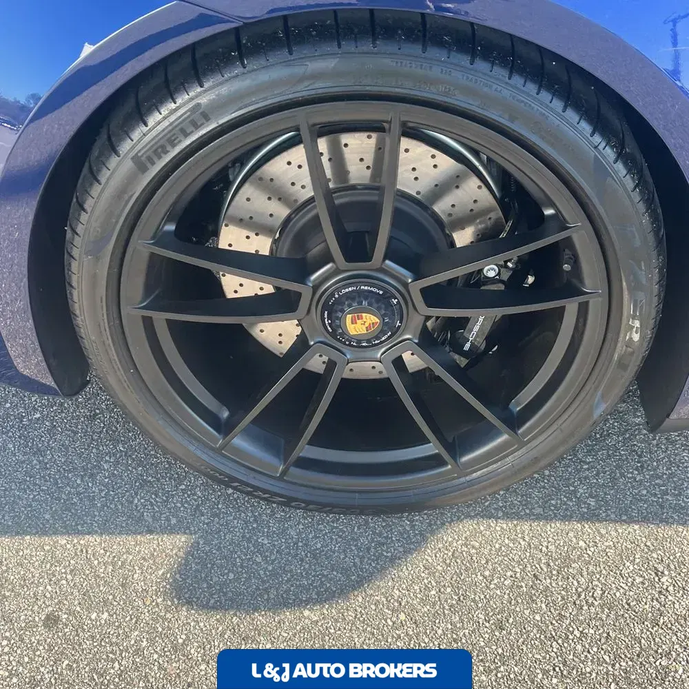 2024 Porsche 911 Carrera GTS