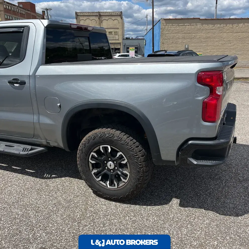 2024 Chevrolet Silverado 1500 ZR2