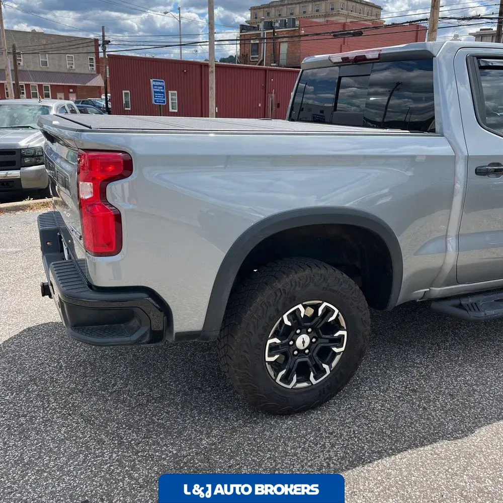 2024 Chevrolet Silverado 1500 ZR2
