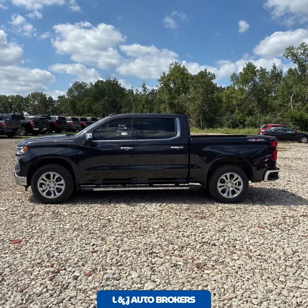 2024 Chevrolet Silverado 1500 LTZ