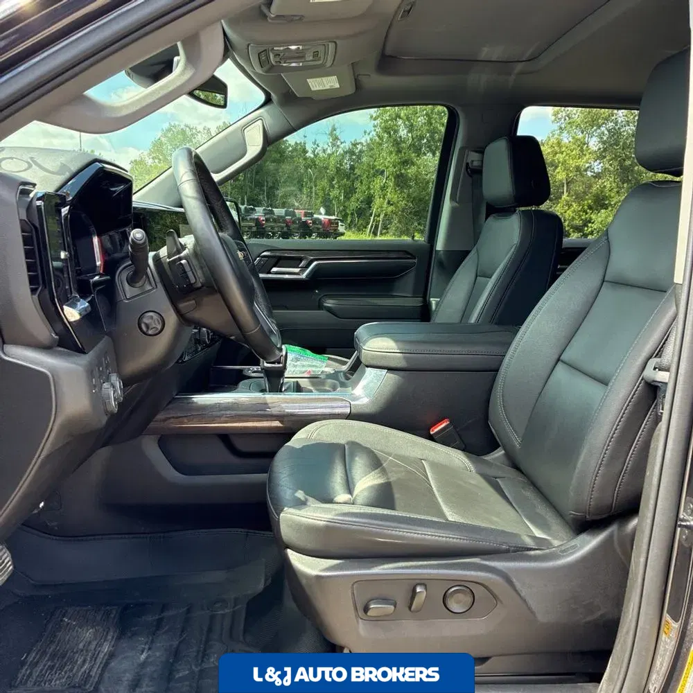 2024 Chevrolet Silverado 1500 LTZ