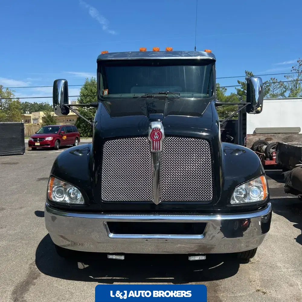 2018 Kenworth Commercial T270 Conv Cab 4X2 (CA72-212)