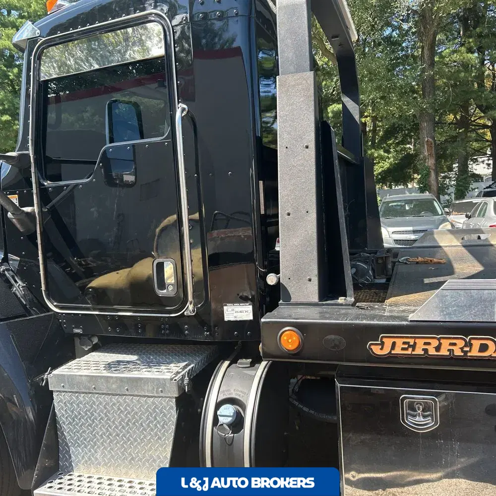 2018 Kenworth Commercial T270 Conv Cab 4X2 (CA72-212)
