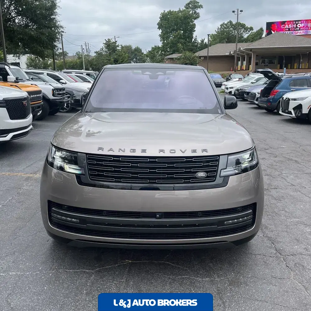 2023 Land Rover Range Rover SE