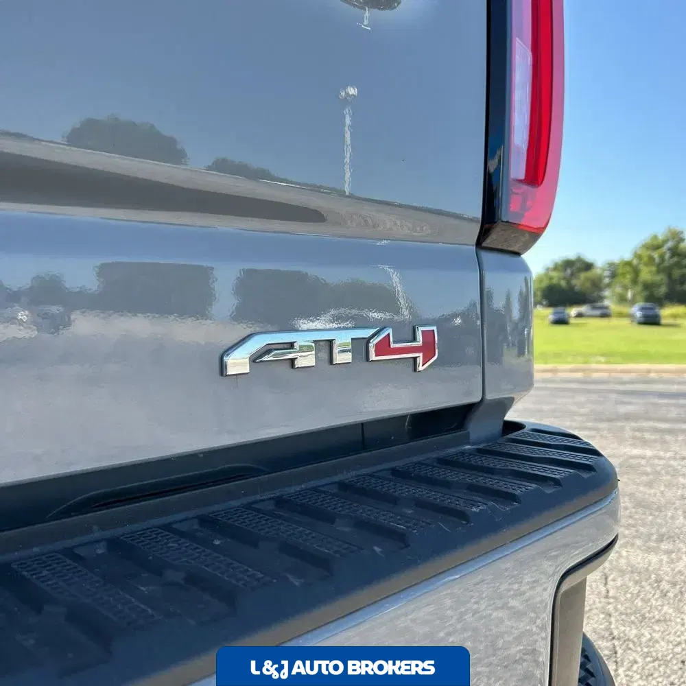 2024 GMC Sierra 1500 AT4