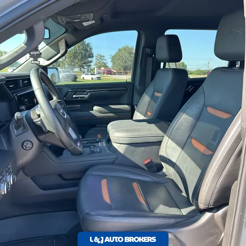 2024 GMC Sierra 1500 AT4