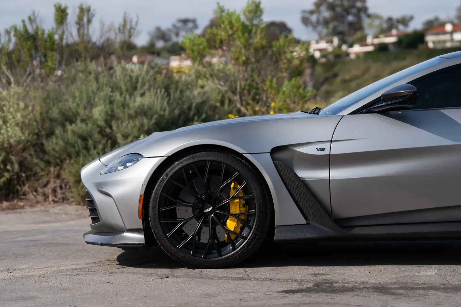 2023 Aston Martin V12 Vantage Coupe