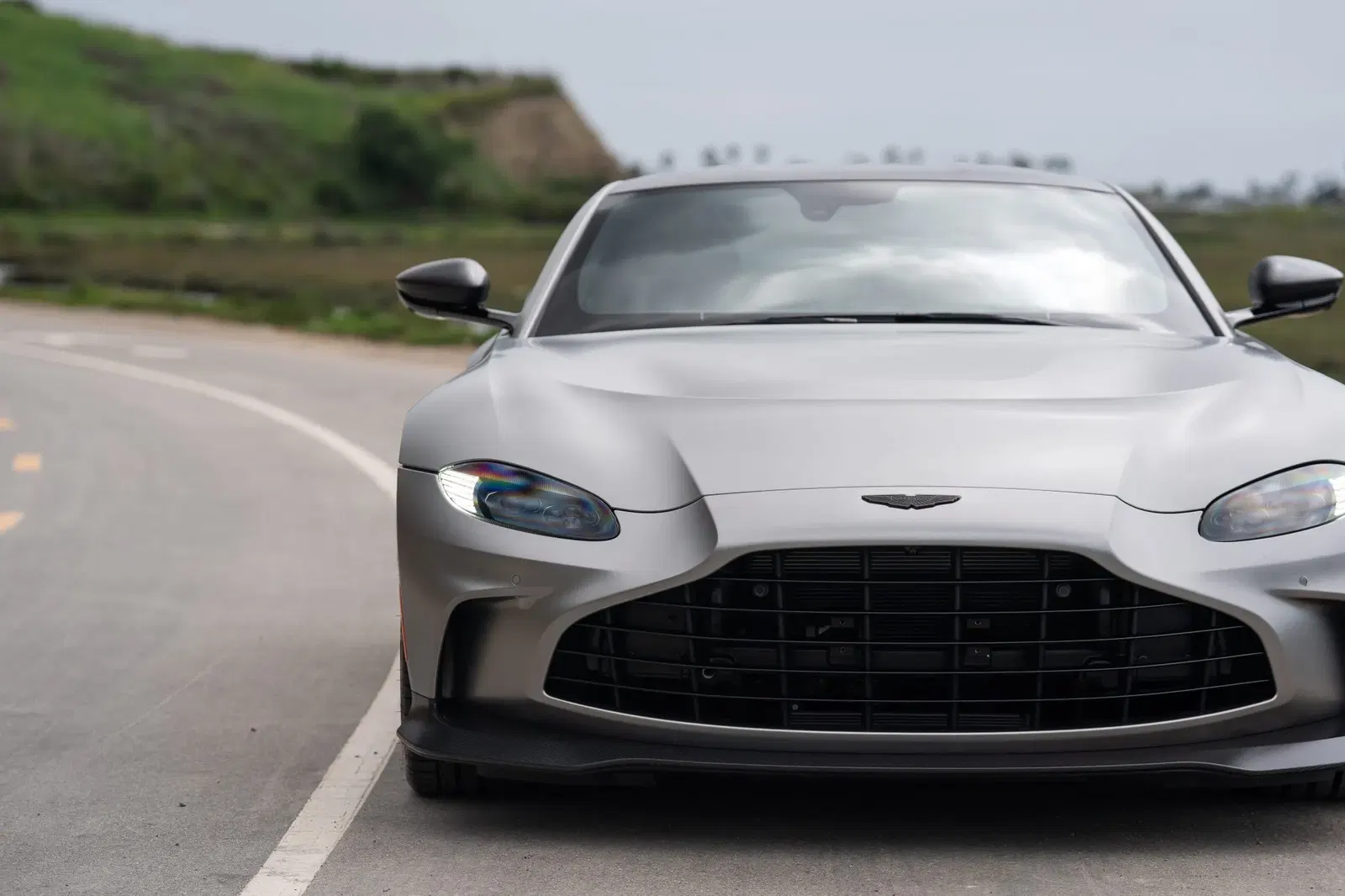 2023 Aston Martin V12 Vantage Coupe