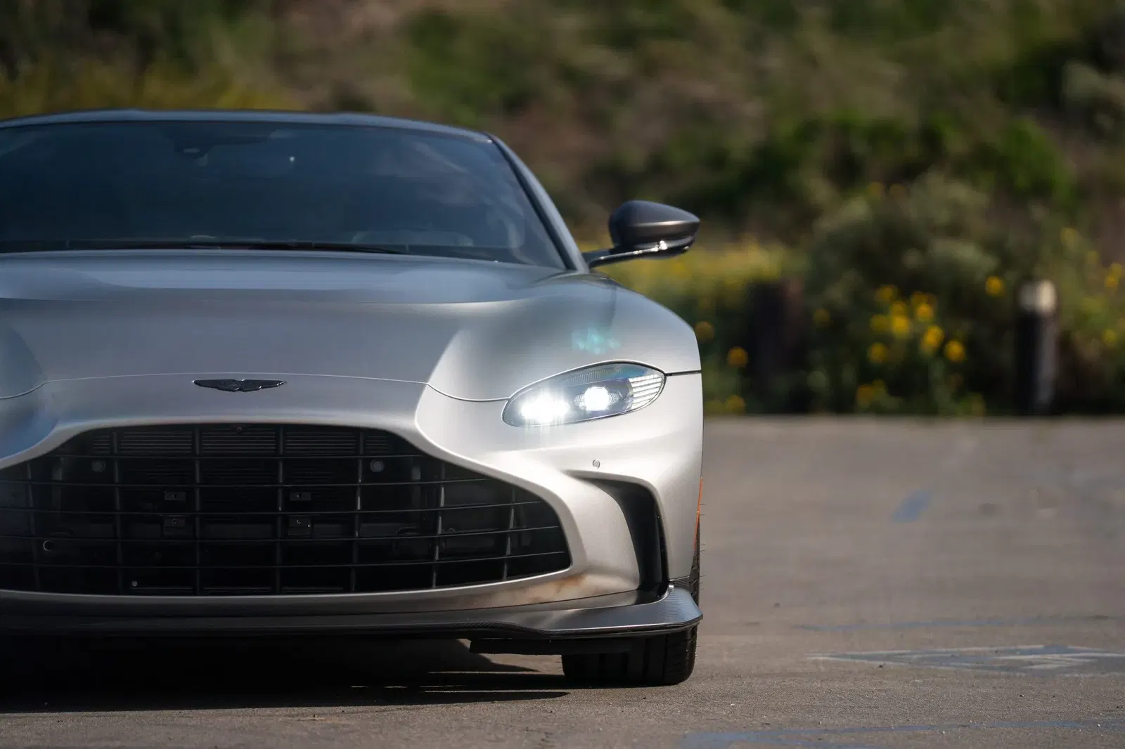 2023 Aston Martin V12 Vantage Coupe