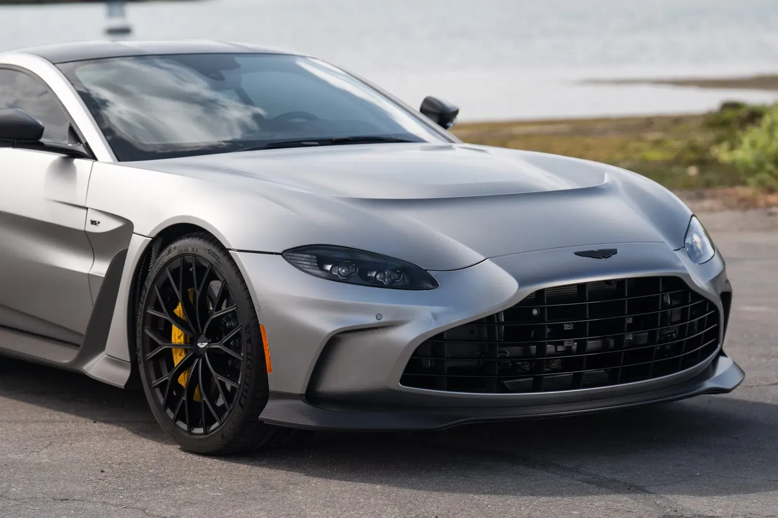 2023 Aston Martin V12 Vantage Coupe