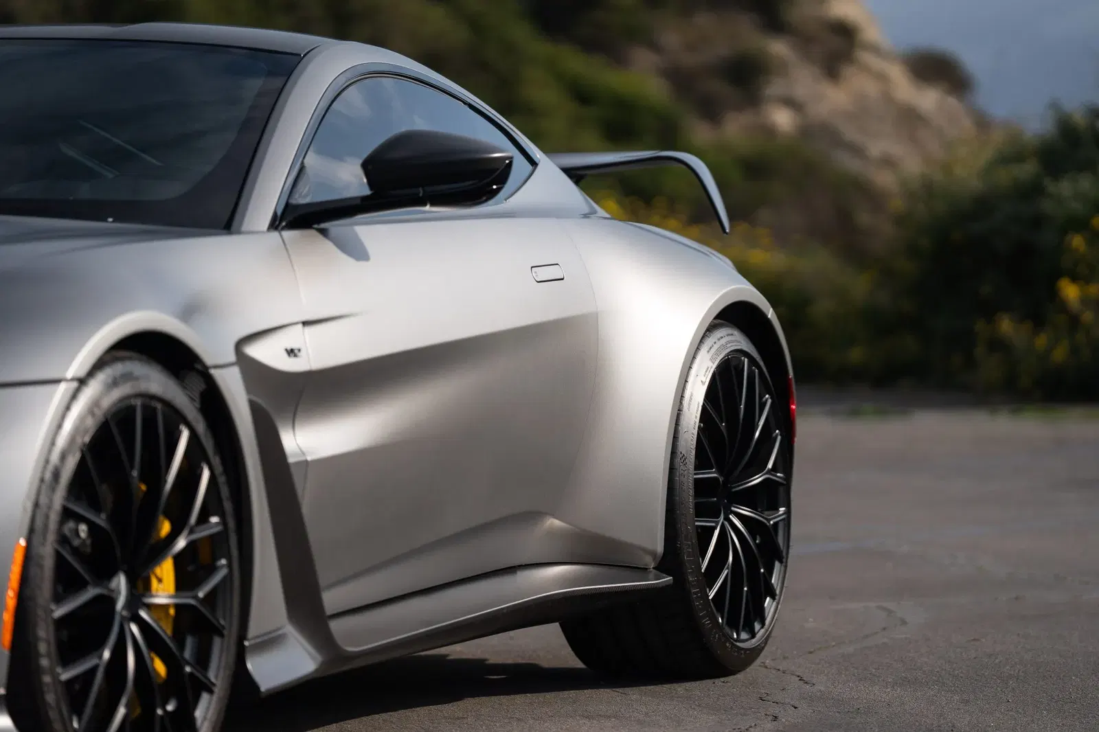 2023 Aston Martin V12 Vantage Coupe