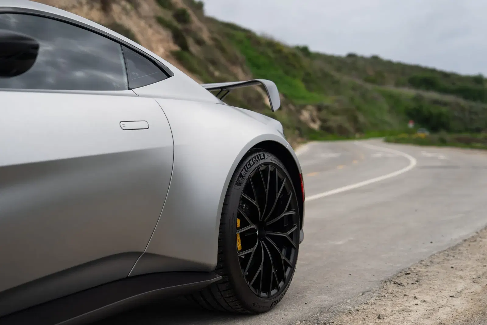 2023 Aston Martin V12 Vantage Coupe