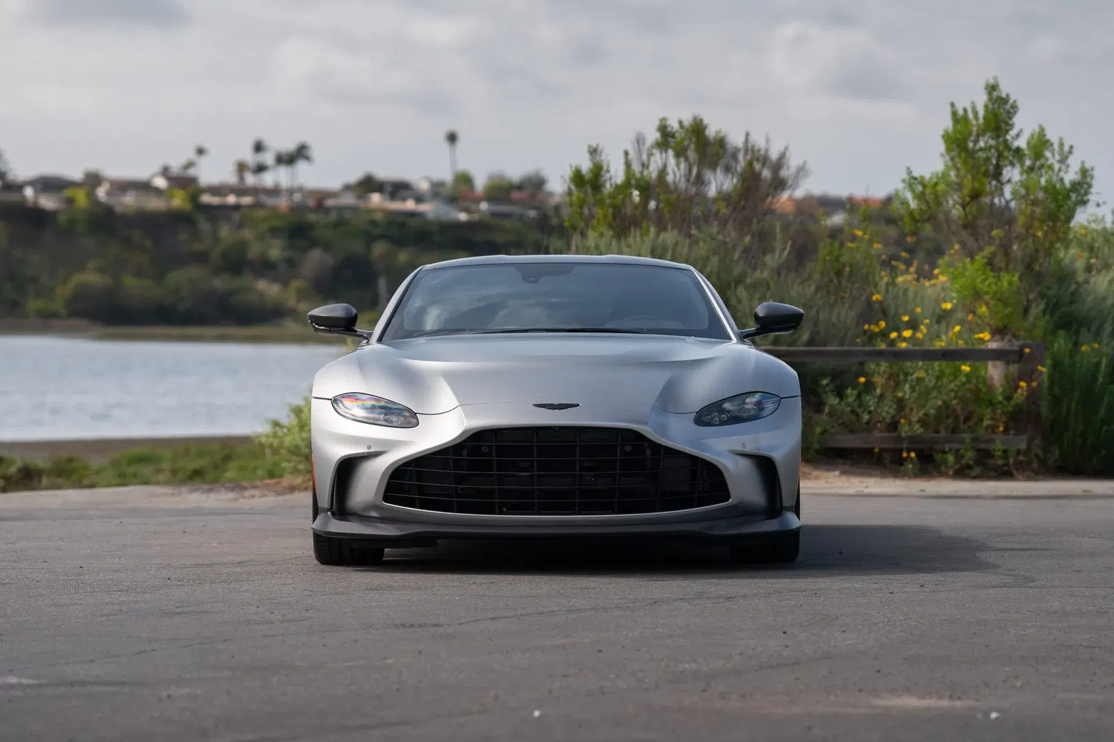 2023 Aston Martin V12 Vantage Coupe
