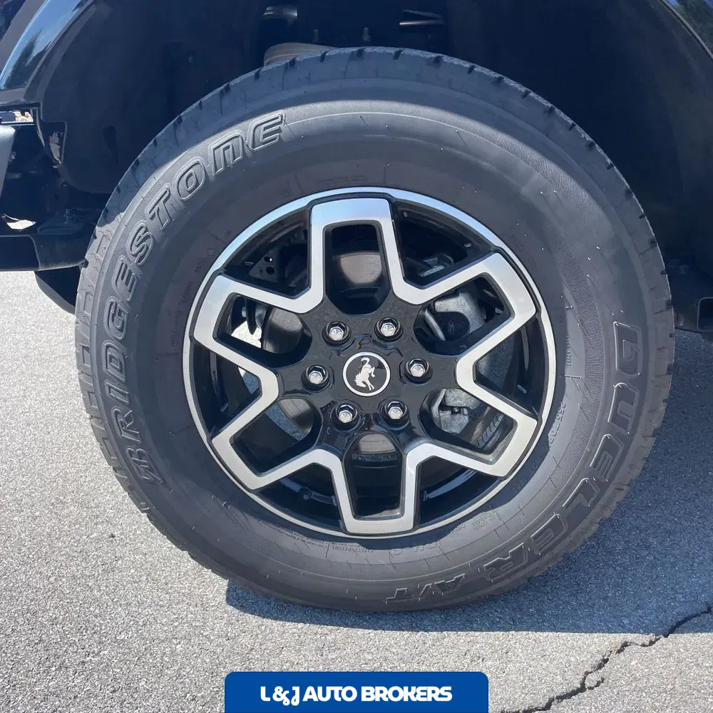2024 Ford Bronco Outer Banks