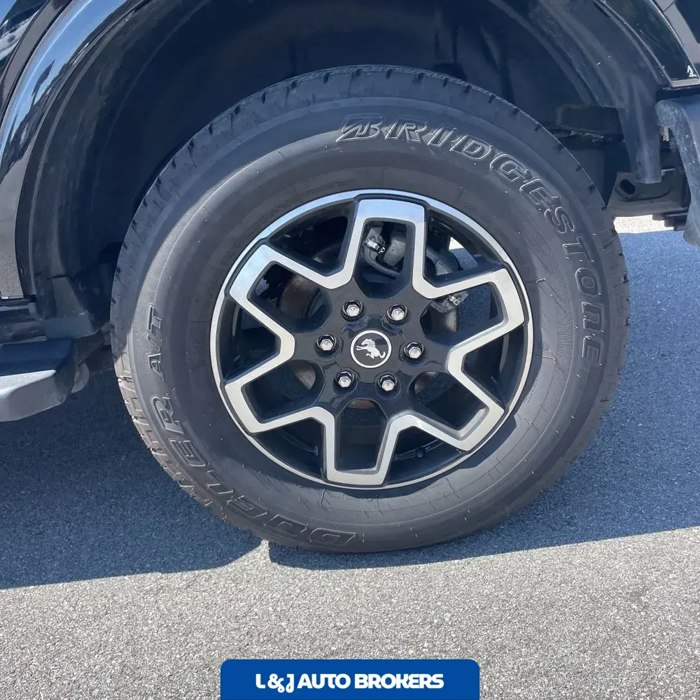 2024 Ford Bronco Outer Banks