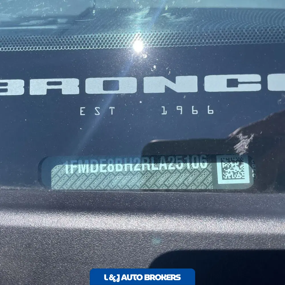 2024 Ford Bronco Outer Banks