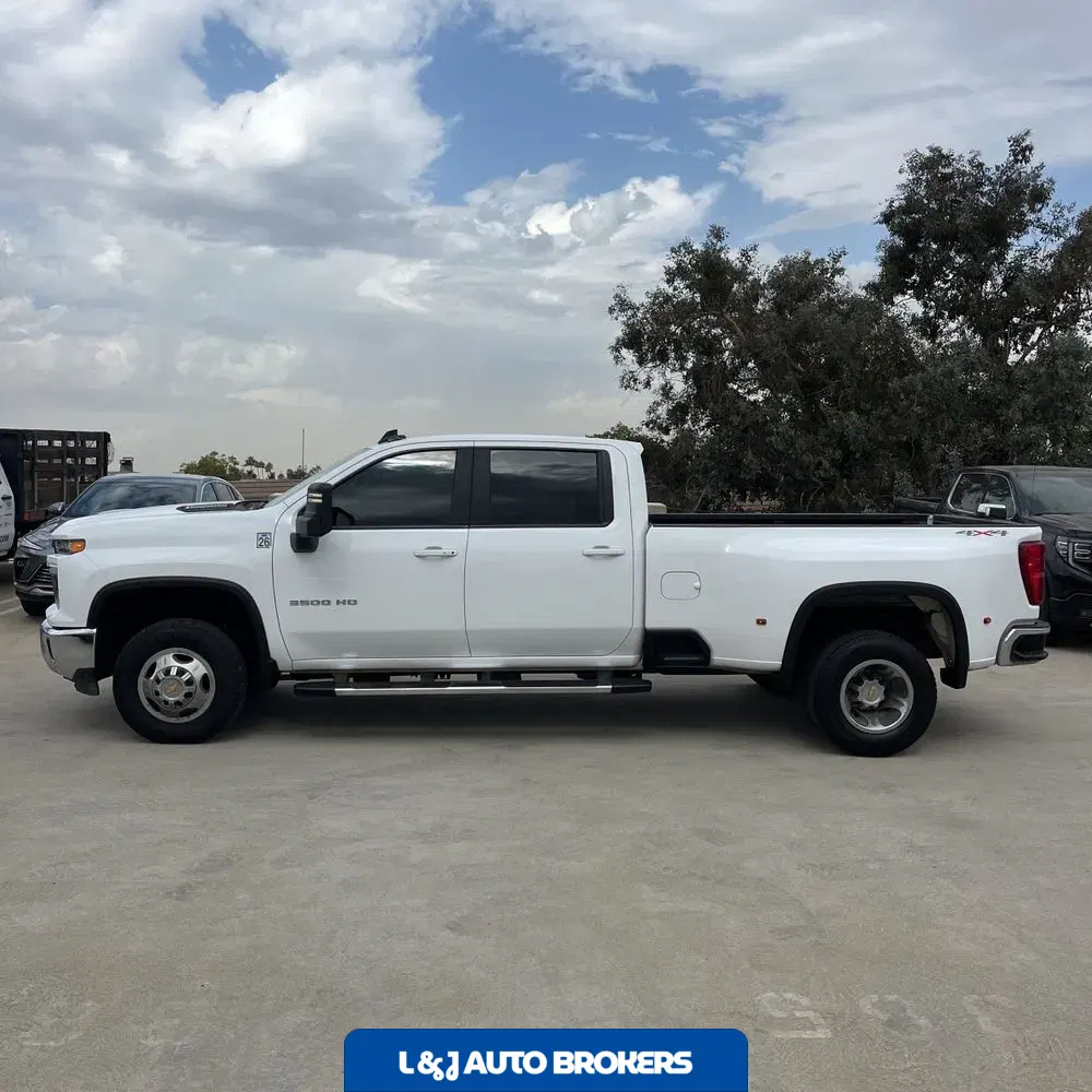 2024 Chevrolet Silverado 3500HD LT
